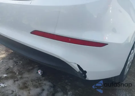 2017 Hyundai Elantra Se z USA, uszkodzony, nr VIN 5NPD74LF2HH199359